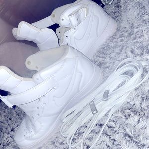 Nike Air Force 1 Mid Triple White Sneaker, Size 8 US Pre-Owned Unisex